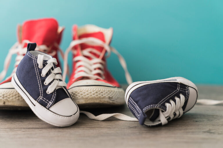 Obuwie dziecięce – jak kupować praktycznie, wygodnie i w dobrej cenie?